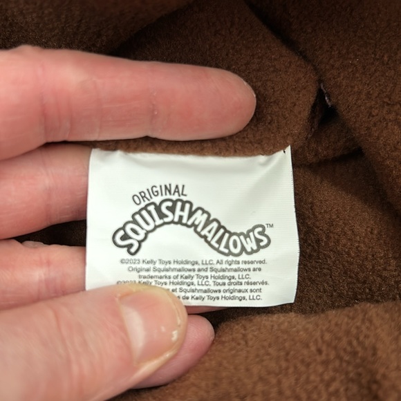 Squishmallows Beanie Toque Hat with Ears and Gloves Set, Pink with Sprinkles - Picture 5 of 11